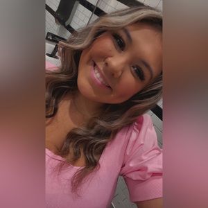 Meet your Posher, Hannah